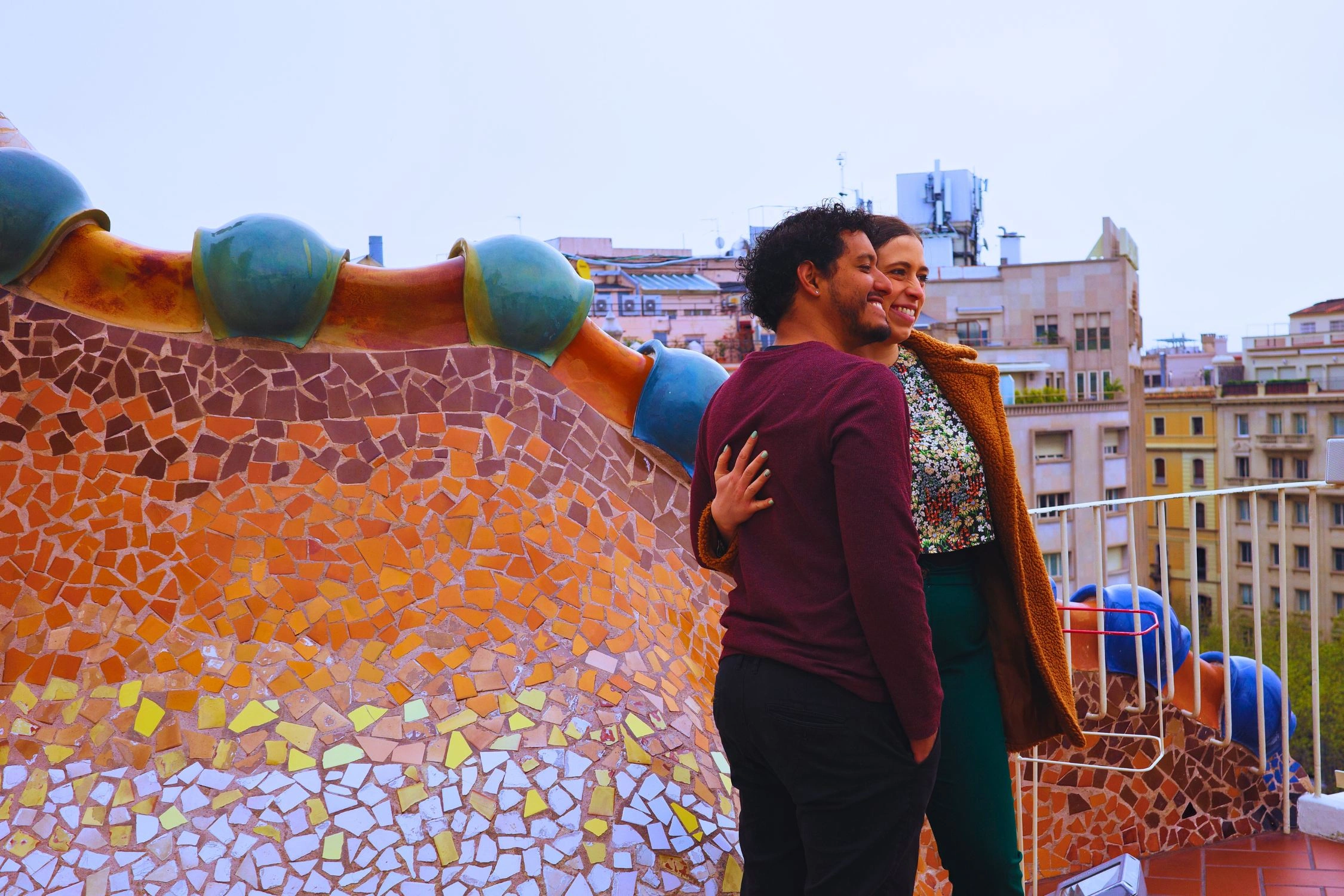 Couple posing on Casa Batllo rooftop during Insider Tour