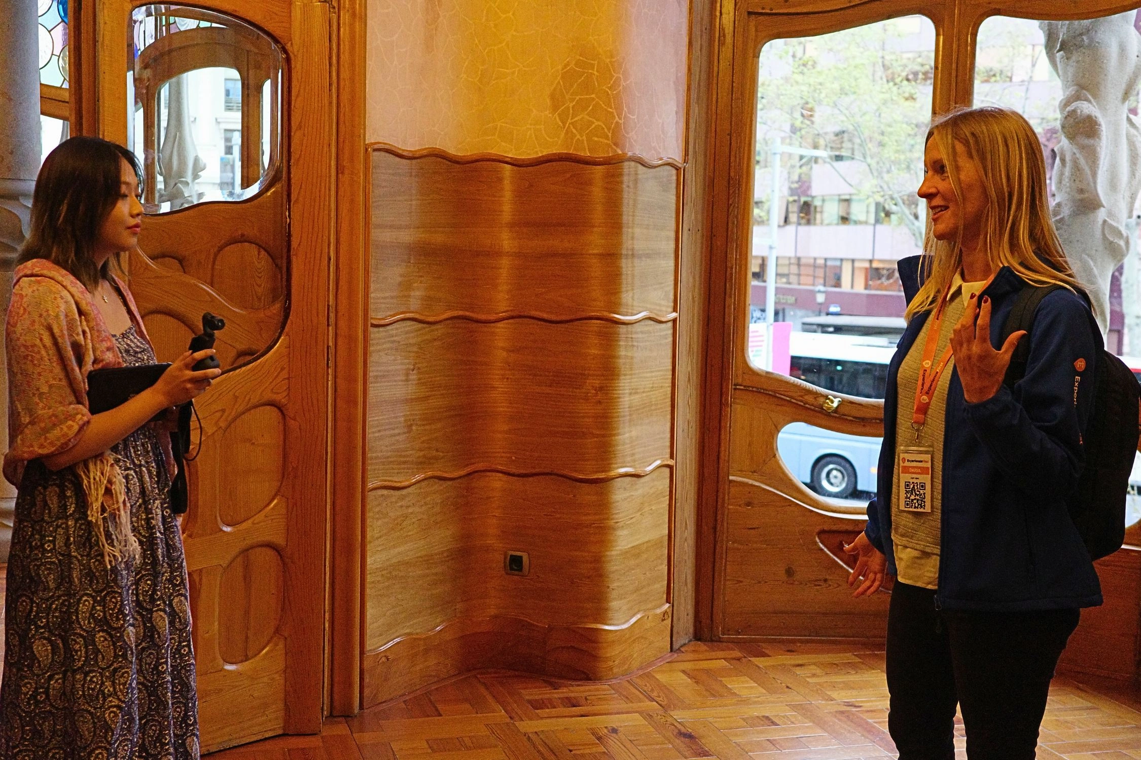 Guest and guide inside Casa Batllo during Insider Tour
